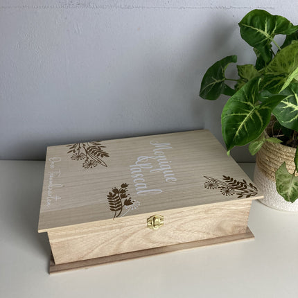 Bewaarbundel voor Huwelijks kaartjes | Houten bewaarboek - Botanical Wedding