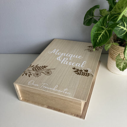 Bewaarbundel voor Huwelijks kaartjes | Houten bewaarboek - Botanical Wedding